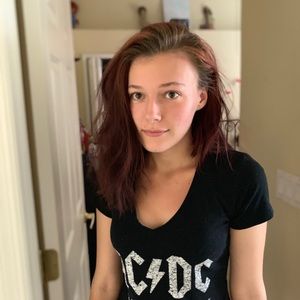 Meet your Posher, Kloe